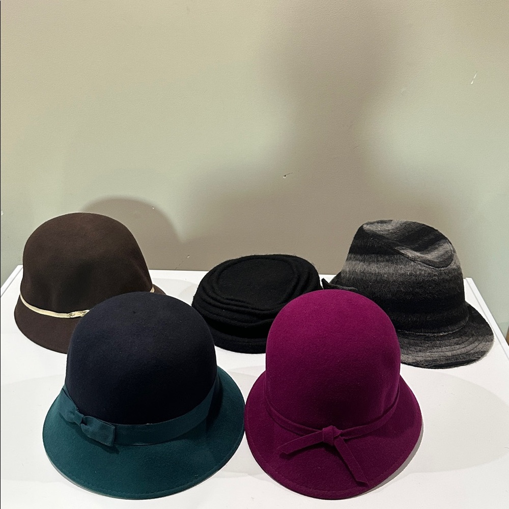 🌸NEW 5 Women’s hats Elegant Cloche Hat Set - Black, Brown, Teal, and Purple NWOT
